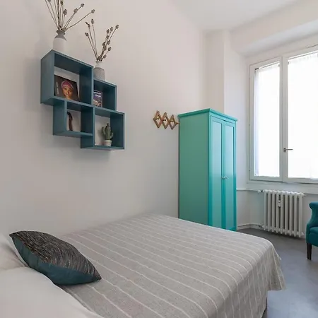 Milan, Cozy Flat In Porta Venezia Milan
