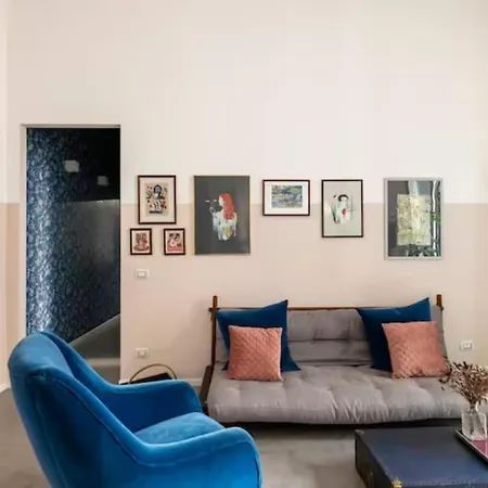 Milan, Cozy Flat In Porta Venezia Apartment